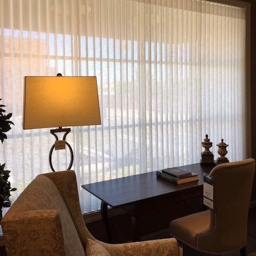 Hunter Douglas Dealer Image